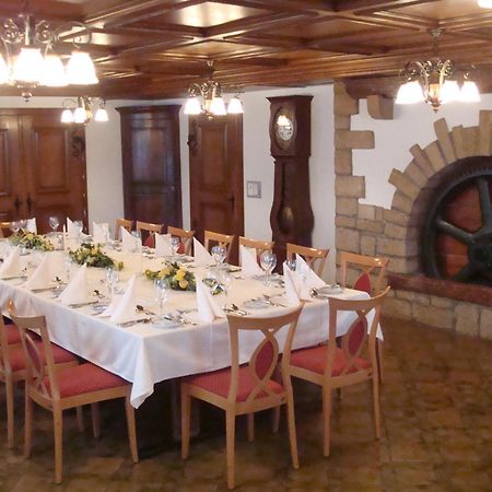 Hotel Kreuz Holderbank Luaran gambar