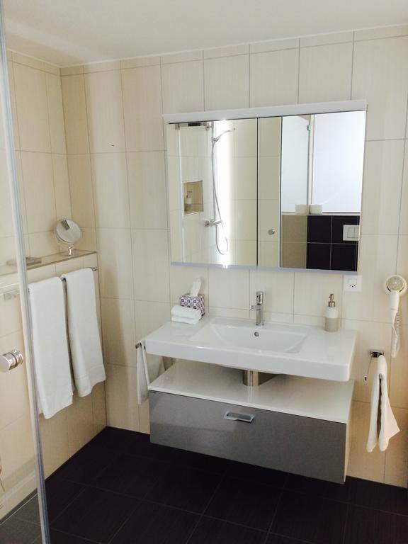 Hotel Kreuz Holderbank Bilik gambar