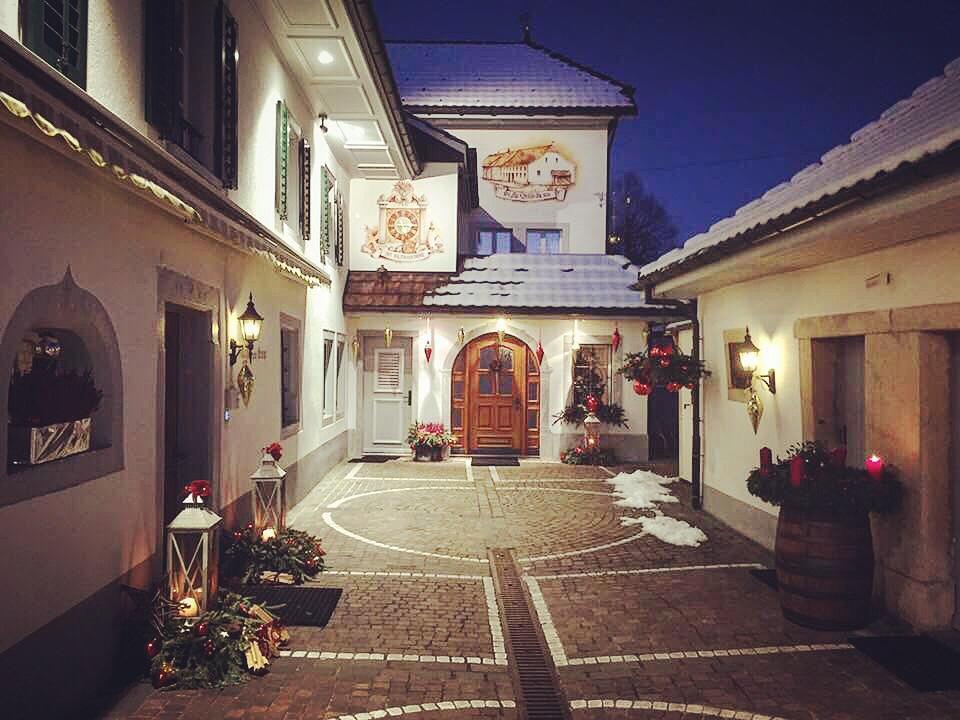 Hotel Kreuz Holderbank Luaran gambar