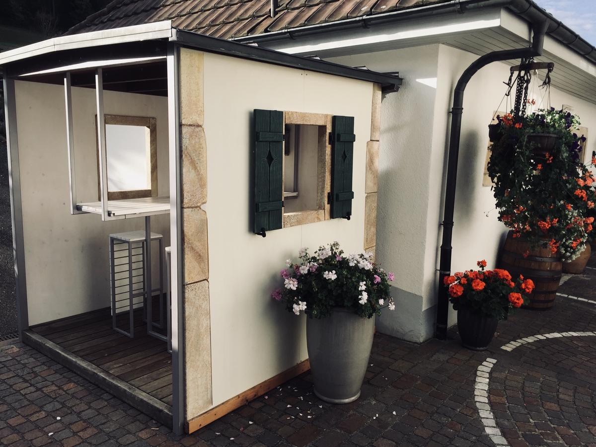 Hotel Kreuz Holderbank Luaran gambar